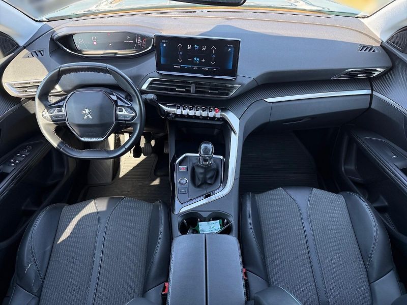 Peugeot 3008 (2022) ALLURE 1.5BHDI 96kW CZ DPH  - fotka 9 z 11