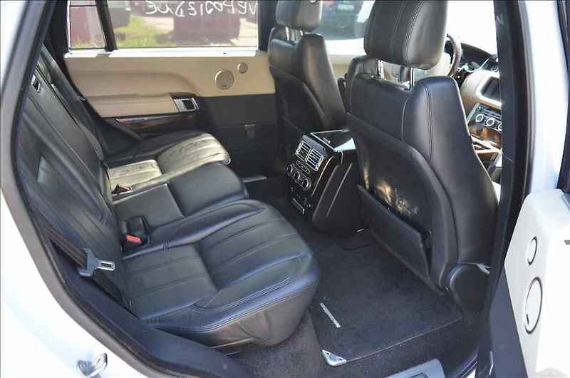 Land Rover Range Rover (2016) 5,0V8 AWD - fotka 18 z 22