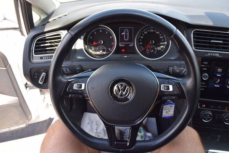 Volkswagen Golf Variant (2018) 1.4TSI 92kw CLBMT TAŽ NAVI APP - fotka 27 z 44