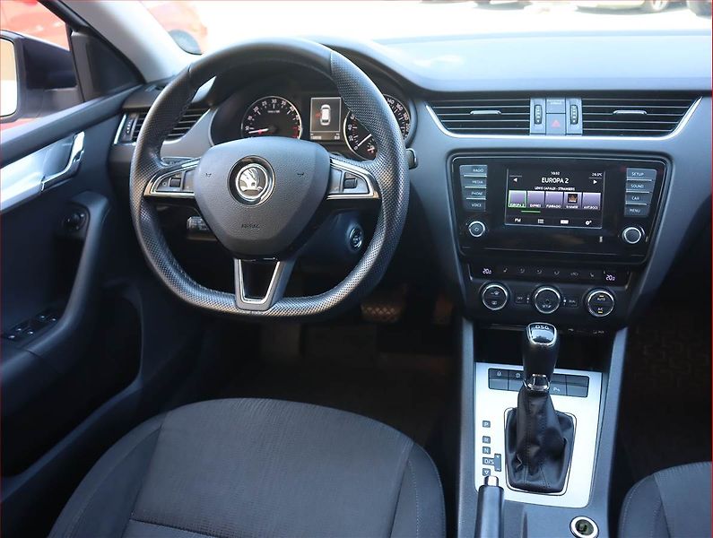 Škoda Octavia (2015) 2.0 TDI, Automat, Serv.kniha - fotka 7 z 20