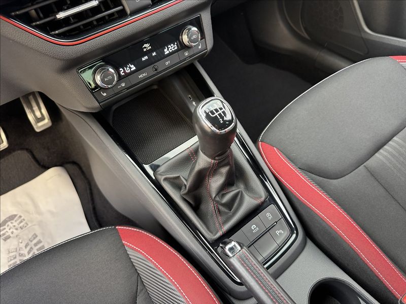 Škoda Scala 1,5 TSI Monte Carlo původ ČR - fotka 34 z 50