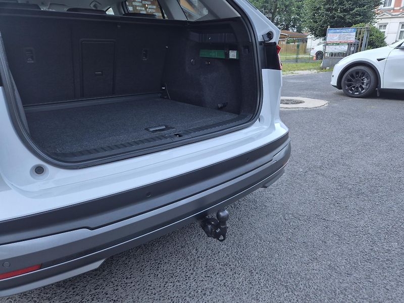Škoda Enyaq 150kw, iV80 19ALU SOH 97% - fotka 42 z 46