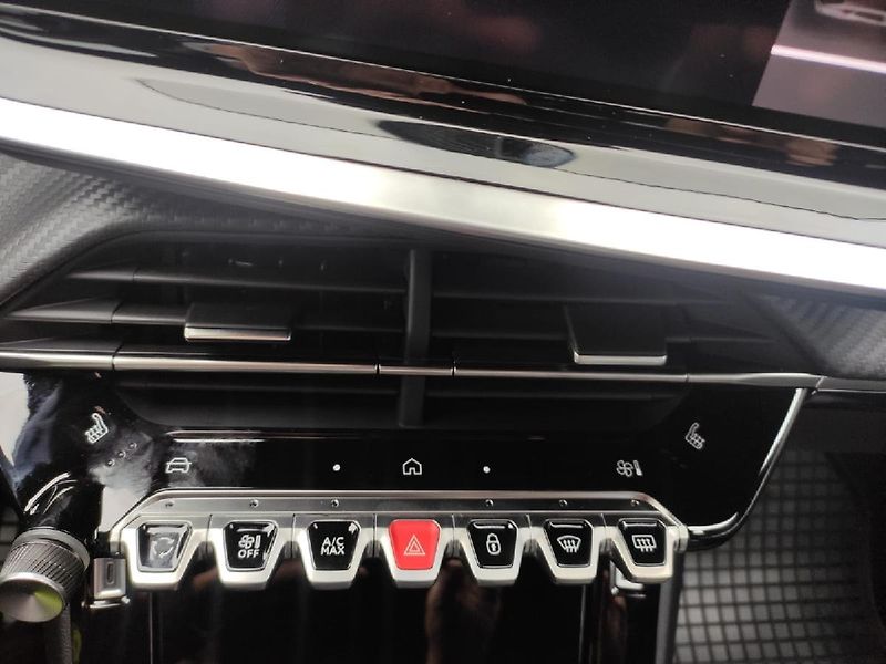 Peugeot 2008 (2026) ALLURE 1.2 100k MAN6  - fotka 24 z 28