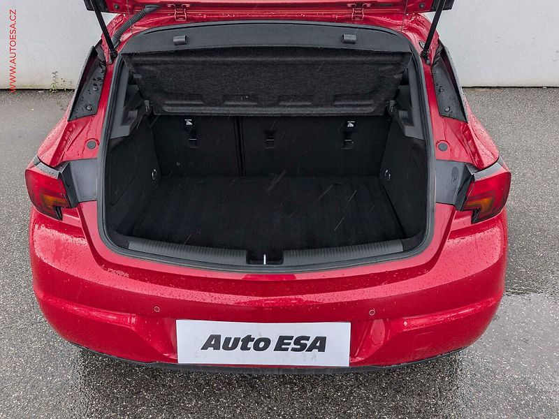 Opel Astra (2020) 1.2 PT +, LED - fotka 7 z 16