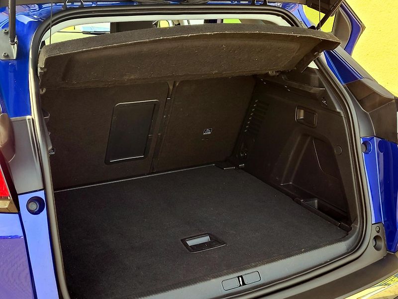 Peugeot 3008 HDi 96kW NAVi, BUSINESS - fotka 13 z 49