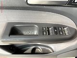 Volkswagen Touran (2014) 1.2 TSi, Comfortline, TZ - náhled 12