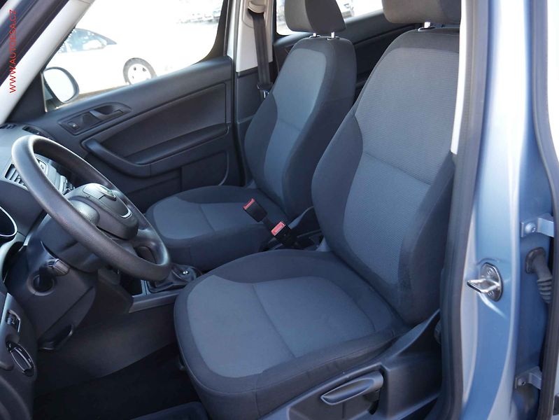 Škoda Yeti (2011) 1.4TSi, 2.maj,ČR, AC, TZ - fotka 9 z 15