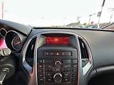 Opel Astra (2012) 1.4 16V, Klima - náhled 15