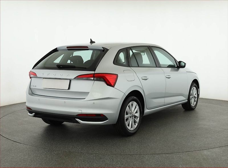 Škoda Scala (2025) Selection 1.0 TSI - fotka 5 z 19