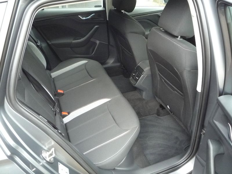 Škoda Kamiq (2025) 1,0TSi 85kW Selection - fotka 19 z 23