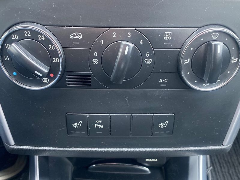 Mercedes-Benz Třídy B (2010) 180 CDI (80kW) - fotka 17 z 24