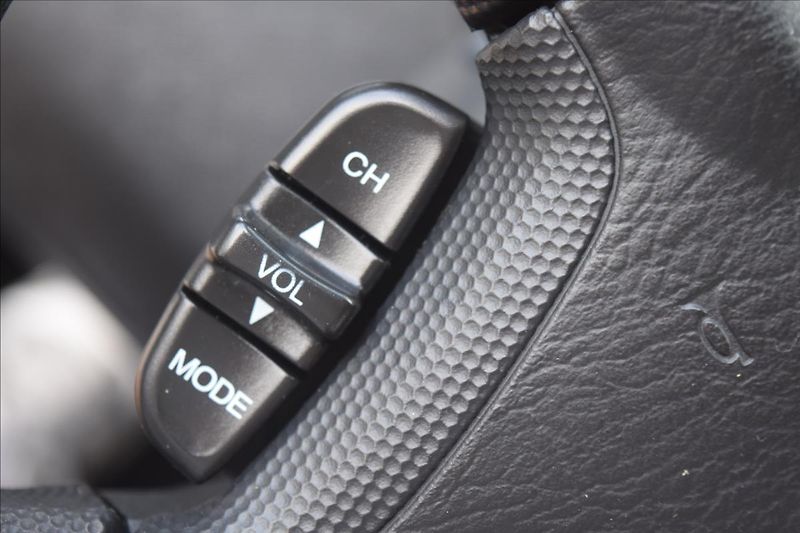 Honda CR-V 2,0 I 110KW AUTOMAT NÍZKÉ KM - fotka 37 z 50