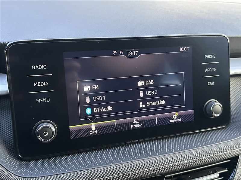 Škoda Fabia 1,0 TSI 110PS  Style DSG - fotka 32 z 53