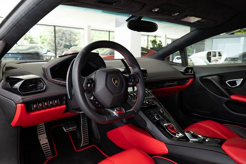 Lamborghini Huracán LP 610-4 - fotka 5 z 17