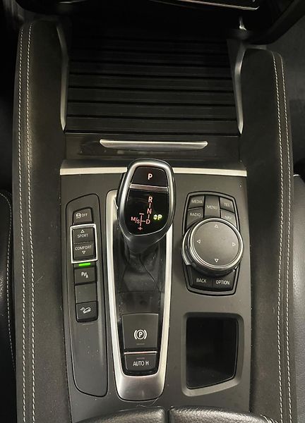 BMW X6 3.0d, 190kW, M-paket, ČR - fotka 24 z 34