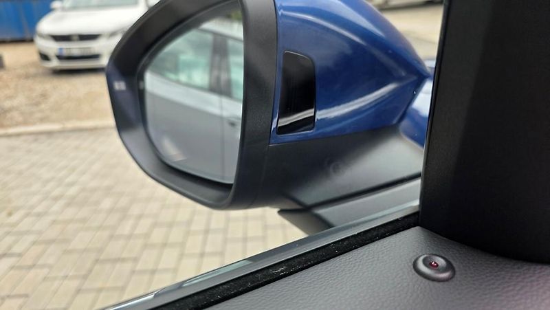 Volkswagen Passat Variant (2024) 2.0 TDI 142kW Eleg DSG záruka  - fotka 9 z 48