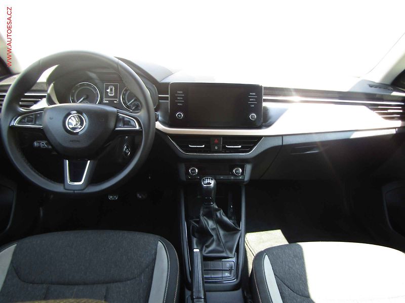 Škoda Kamiq (2020) 1.0 TSi, ČR, Style, STK3/28 - fotka 8 z 19