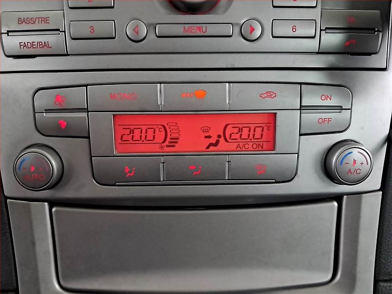 Ford S-MAX (2006) 2.0 Duratec, nová STK - fotka 16 z 20