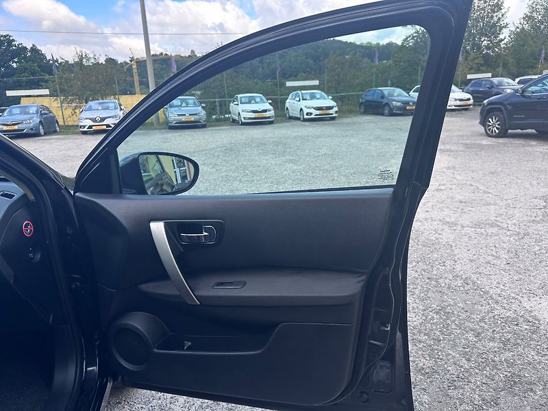 Nissan Qashqai (2009) 1.5dCi Tempomat/1MAJ/78kW - fotka 20 z 25