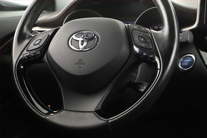 Toyota C-HR (2018) 1.8 Hybrid - fotka 15 z 18