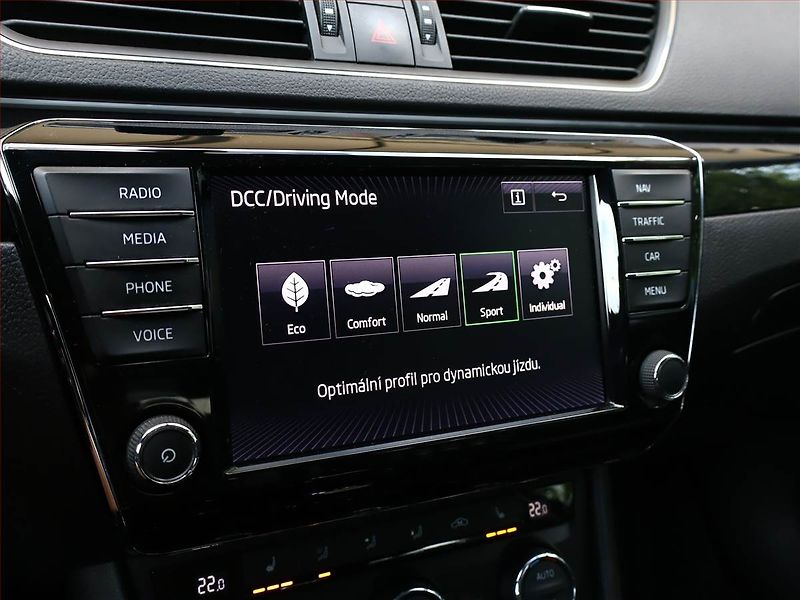 Škoda Superb (2016) Laurin&Klement 2.0 TDI, 4X4 - fotka 17 z 23