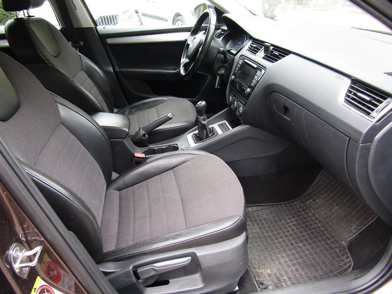 Škoda Octavia (2013) 1.2 TSI 77kW - fotka 26 z 36