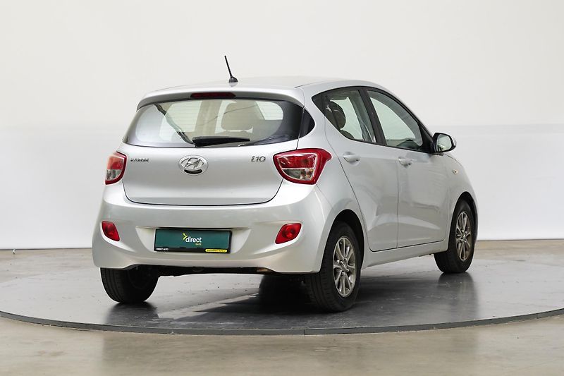 Hyundai i10 - fotka 2 z 22