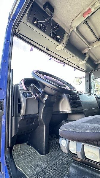 MAN TGX (2009) 6x4 V8 hydr. retard 90t 680HP - fotka 8 z 10