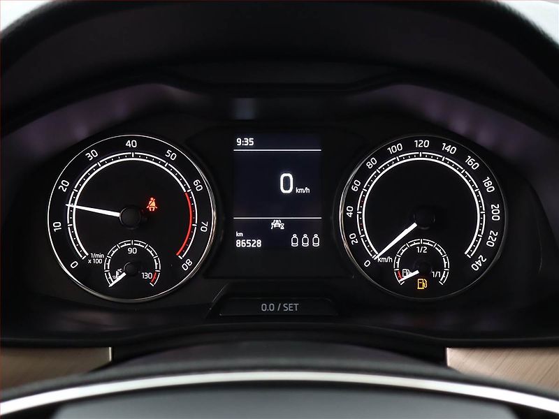 Škoda Kamiq (2022) Style 1.0 TSI, ČR,1.maj - fotka 9 z 18