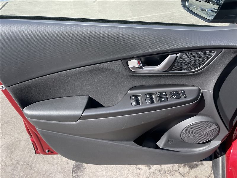 Hyundai Kona 1,0 T-GDI DCT Comfort PDC - fotka 12 z 21