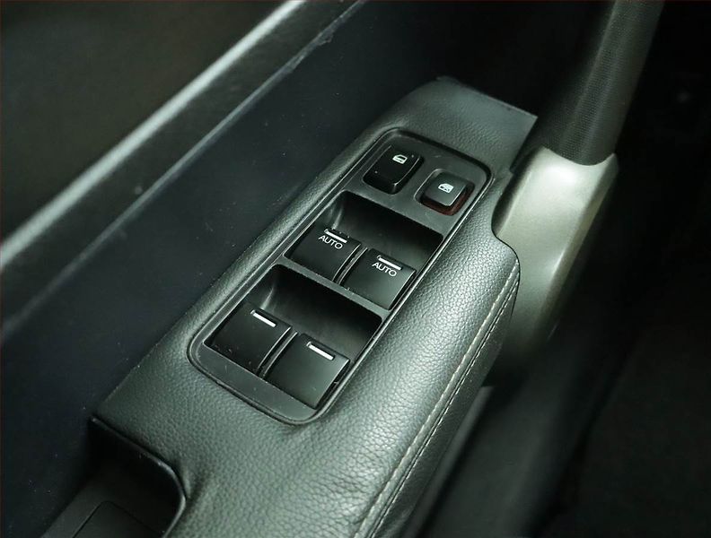 Honda CR-V (2012) 2.0 i, 4X4, Automat - fotka 15 z 15