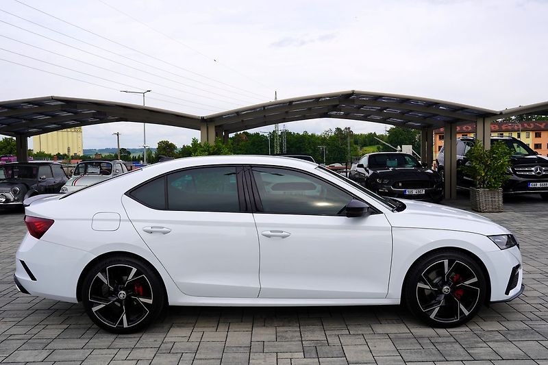 Škoda Octavia RS 2.0 TDI 4x4/147kW/DSG/ČR - fotka 7 z 45
