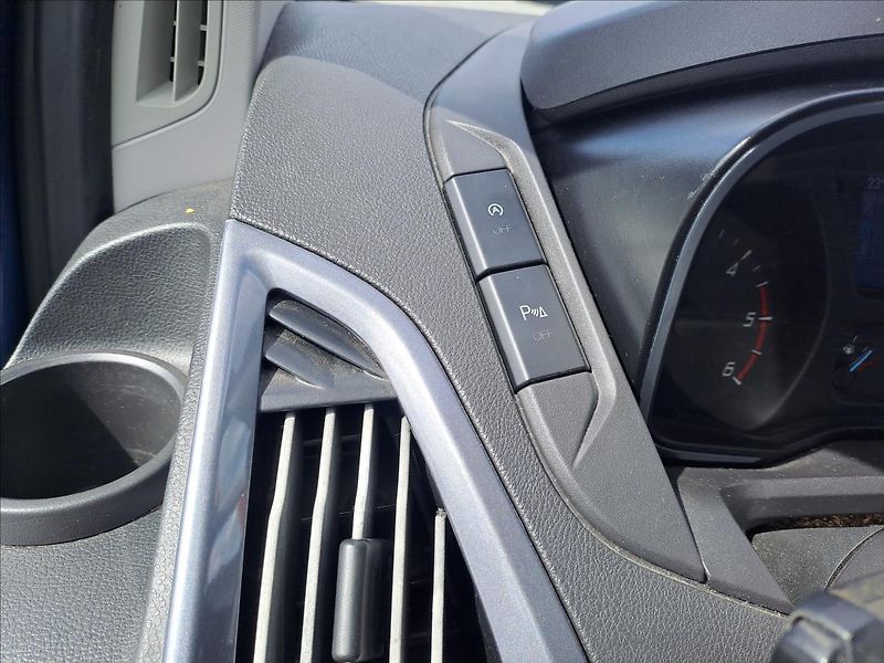 Ford Tourneo Custom 2,0 TDCI 9.MÍST - fotka 17 z 18