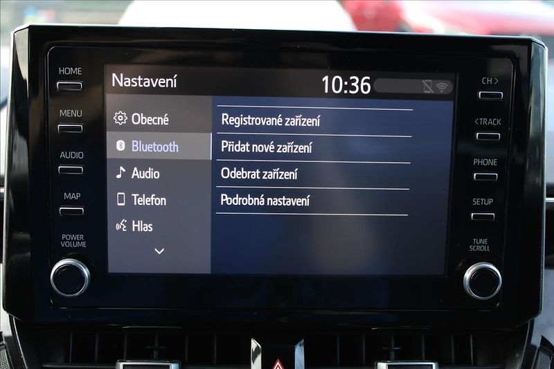 Toyota Corolla 2,0 HEV  1.MAJ,DPH,GR-SPORT - fotka 13 z 38