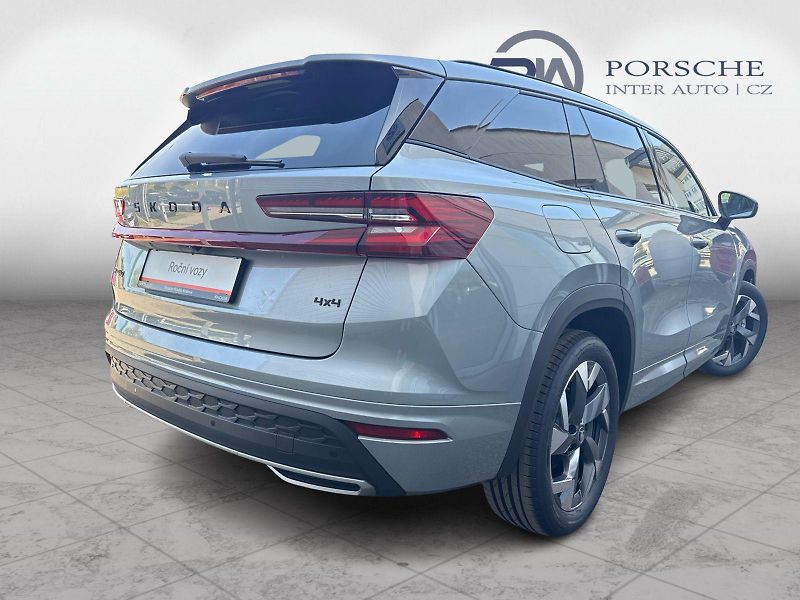 Škoda Kodiaq Sportline 2,0 TDI 142 kW 4x4 - fotka 2 z 29