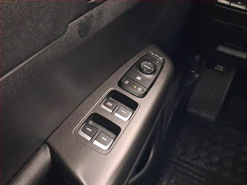 Kia Sportage (2017) 2.0 CRDi, 4X4, Automat, Navi - fotka 18 z 20
