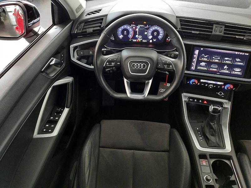Audi Q3 (2022) Sportback S line 1.5 TFSI (110 - fotka 11 z 23