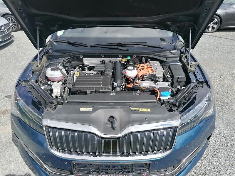 Škoda Superb (2021) IV 1.4 TSi PHEV 160kW - fotka 35 z 36