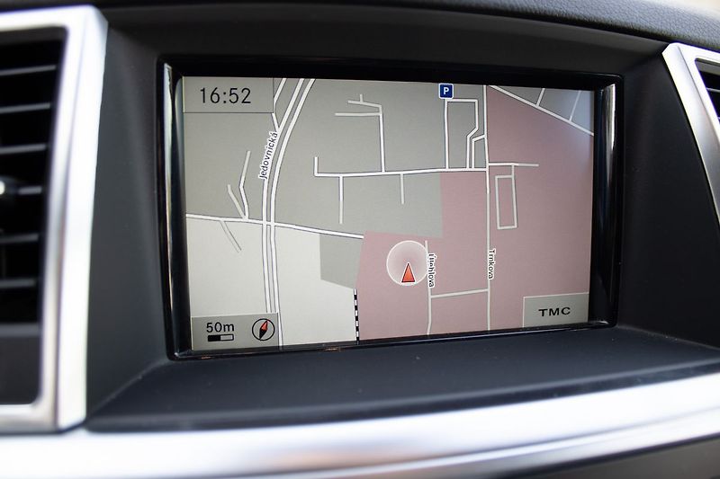 Mercedes-Benz Třídy M Servisované, tažné, 4x4, 225kW - fotka 18 z 34