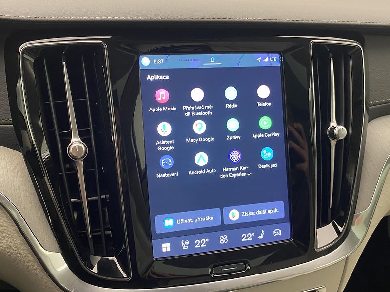 Volvo V60 T6 RECHARGE BRIGHT REZERVACE - fotka 8 z 57