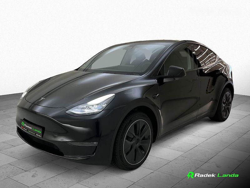 Tesla Model Y (2023) Long Range AWD Berlín - fotka 3 z 9