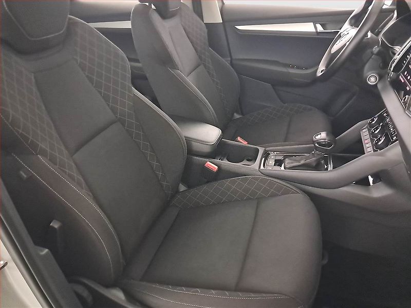 Škoda Karoq (2021) Ambition 2.0 TDI - fotka 9 z 25