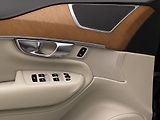 Volvo XC90 D5 AWD INSCRIPTION REZERVACE - náhled 27