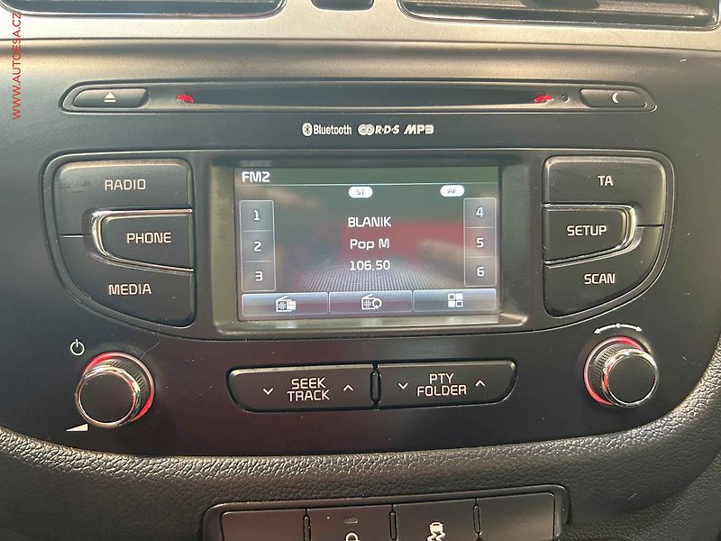 Kia Ceed (2013) 1.6GDi 99 kW, ČR, AAC, tempo - fotka 12 z 16