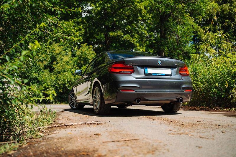 BMW Řada 2 (2019) M240i xDrive - fotka 6 z 36