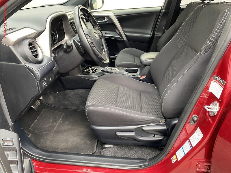 Toyota RAV4 (2019) 2.0 VVT-i 4x4, ČR, AT, LED - fotka 9 z 20