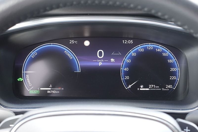 Toyota Corolla 2,0 HEV Comfort Tech TS - fotka 24 z 31