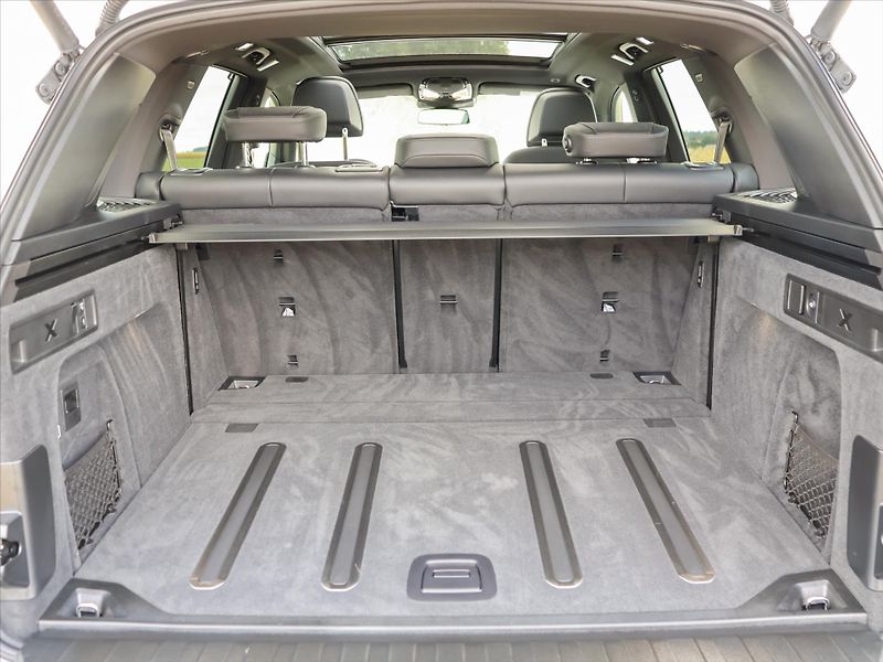 BMW X5 3,0 xDrive30d Mpacket - fotka 10 z 42