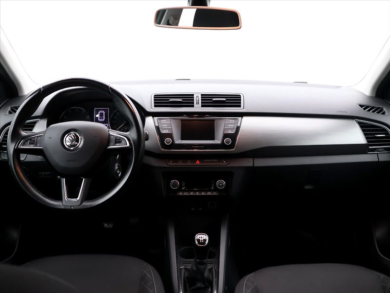 Škoda Fabia 1.0 TSI 70kW Style CZ - fotka 25 z 33