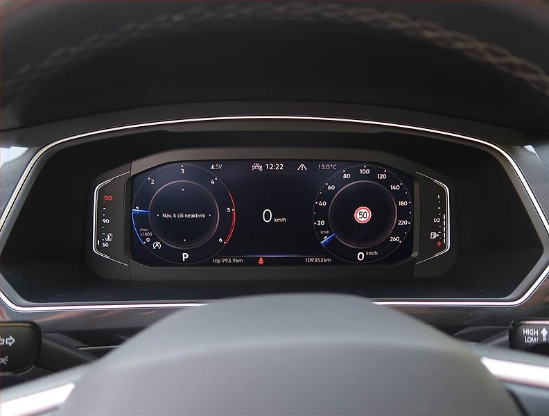 Volkswagen Tiguan (2023) Elegance 2.0 TDI, digi klima - fotka 11 z 32